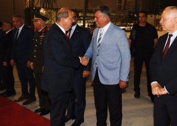 Cumhurbaşkanı Tatar Isparta’ya gitmek üzere adadan ayrıldı