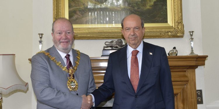 Cumhurbaşkanı Tatar, Manchester’deki temaslarına başladı