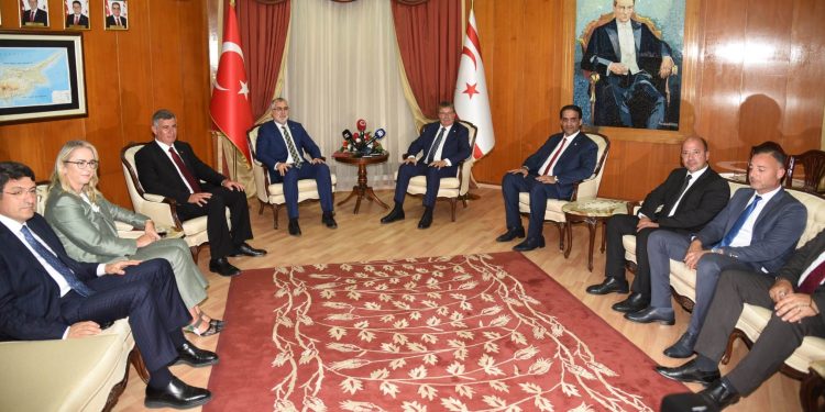 Başbakan Üstel, Türkiye Çalışma ve Sosyal Güvenlik Bakanı Işıkhan’ı kabul etti