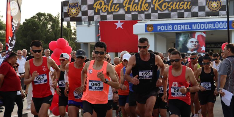“Polis Halk Koşusu”nun ikincisi yapıldı