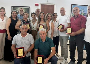 BRTK’da çalışıp emekliye ayrılan 10 personele plaket verildi