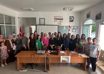 “Yalnız Değilsin: Kadına Şiddete Karşı Hukuki Destek Her Yerde” sloganıyla toplantı yapıldı