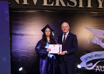 Töre, Kıbrıs Amerikan Üniversitesi tarafından düzenlenen mezuniyet törenine katıldı