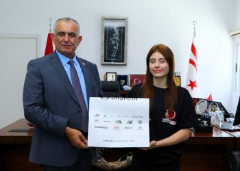 Eğitim Bakanı Çavuşoğlu’ndan Özgül Çetin’e tebrik