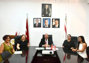 Dinçyürek:Hepimizin hedefi tektir; o da hastalarımızın bu ülkede en iyi şartlarda, sağlık hizmeti almalarıdır