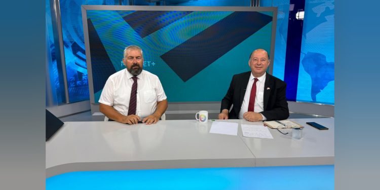 Bakan Dinçyürek BRT’ye konuk oldu, yeni projeleri anlattı: “Bölgelerdeki yeni sağlık merkezleri hayata geçtikçe merkeze dayalı sistem rahatlayacak”