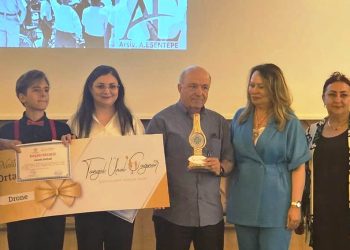 “Nesiller Buluşuyor” yarışmasında dereceye giren öğrenciler ödüllerini törenle aldı