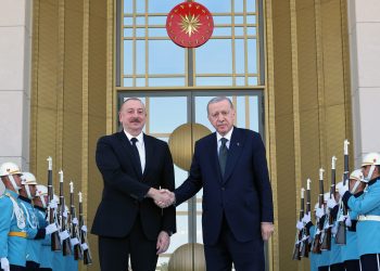 Erdoğan, Aliyev ile Cumhurbaşkanlığı Külliyesi’nde bir araya geldi