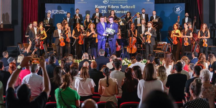 Cumhurbaşkanlığı Senfoni Orkestrası Kuzey Kıbrıs Turkcell’in 25’inci yılına özel konser verdi