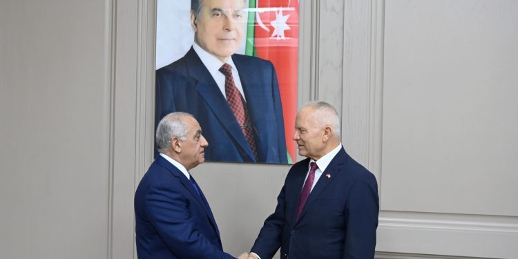 Cumhuriyet Meclisi Başkanı Töre, Azerbaycan Başbakanı Asadov ile görüştü