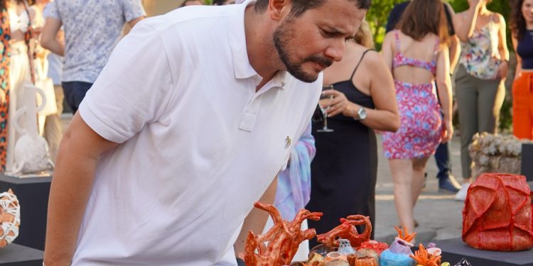 Atelier Arkın’ın 2024 İlkbahar-Yaz Seramik Kursiyer Sergisi ARUCAD’da sanatseverlerle buluştu