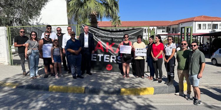 CTP Lapta Yavuzlar Lisesinde eylem düzenledi