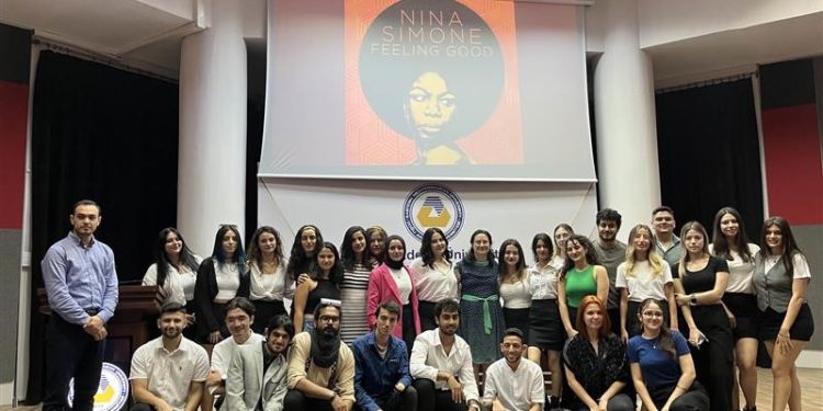 DAÜ Yabancı Diller Eğitimi Bölümü tarafından “1. Edebiyat Günü” düzenlendi