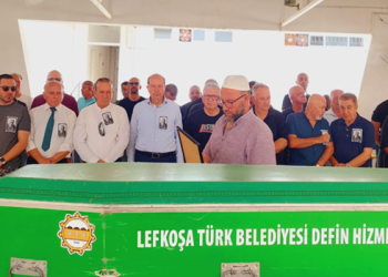 Kıbrıs Türk fotoğrafçılığının sembol isimlerinden Mustafa Diana defnedildi