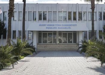 Dışişleri Bakanlığı, Ankara’daki Büyükelçilik çalışanlarının grev oylamasına gidecekleri iddialarının gerçeği yansıtmadığını belirtti