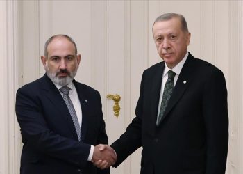 Türkiye Cumhurbaşkanı Erdoğan, Ermenistan Başbakanı Paşinyan ile görüştü