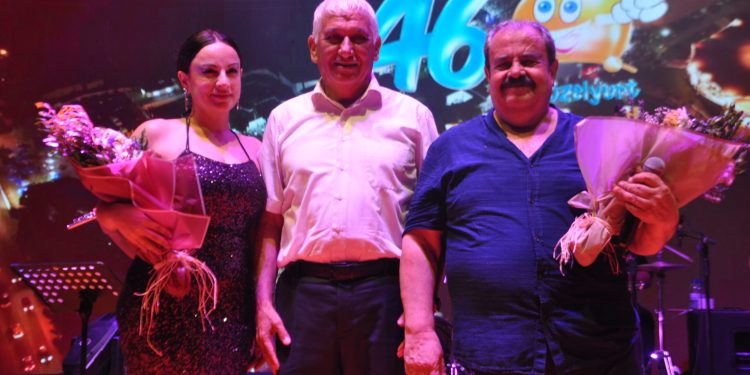 “46. Güzelyurt Portakal Festivali” kapsamında Arif Edizer ile İpek Amber konser verdi