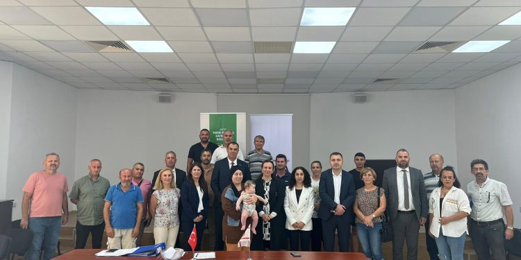 Tarım Bakanlığı ve TİKA “Küçükbaş Hayvancılığın Yaygınlaştırılması Programı” kapsamında 268 küçükbaş hayvanın dağıtımını yaptı