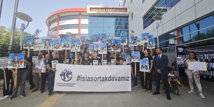 İsias Otel davasının üçüncü duruşması bugün yapılıyor…Karakaya: “Biz nefes alamıyorsak onlar da bunun cezasını en ağır şekilde ödemelidirler”