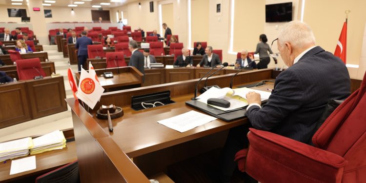 Gümrük ve Rüsumat Dairesi’ne ilişkin değişiklik yasa tasarısı Meclis’ten geçti