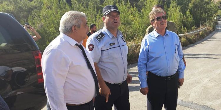 Başbakan Üstel yangın bölgesine gitti