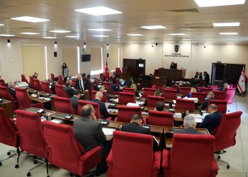 Meclis’te güncel konuşmalar yapılıyor