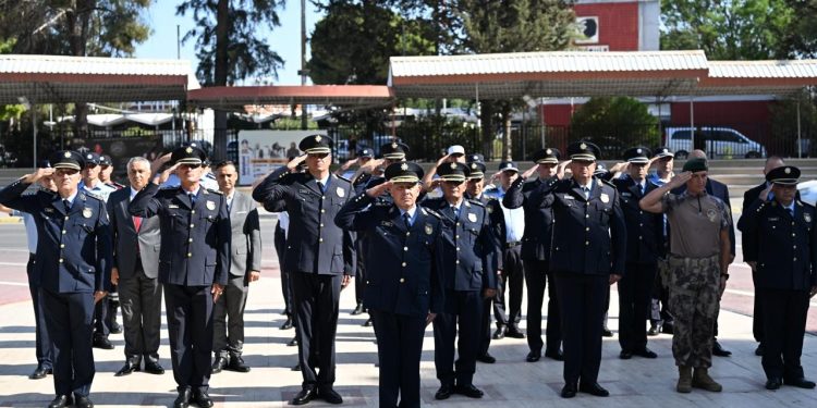 Polis günü nedeniyle törenler düzenlendi