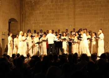 Sonare Çoksesli Korosu Bellapais Manastırı’nda konser verdi
