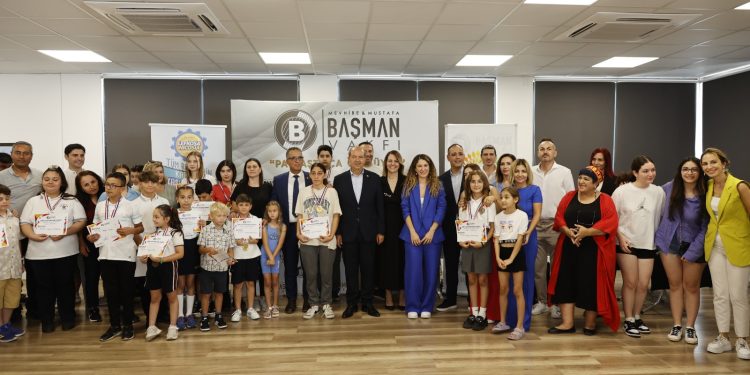 Cumhurbaşkanı Ersin Tatar, Mevhibe & Mustafa Başman Vakfı II. Dünya Çocuk Günü Resim Yarışması Sergisi ve Ödül Töreni’ne katıldı