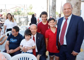 Cumhurbaşkanı Tatar, Lefkoşa Özel Eğitim ve İş Eğitim Okulu yıl sonu gösterileri, mezuniyet töreni ve sergi açılışına katıldı