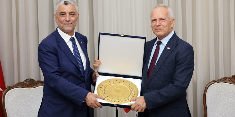 Töre, TC Ticaret Bakanı Bolat’ı kabul etti