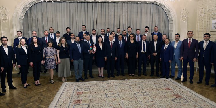 İŞAD ve İCMA yönetim kurulu üyeleri Bakü’de istişare toplantısı yaptı