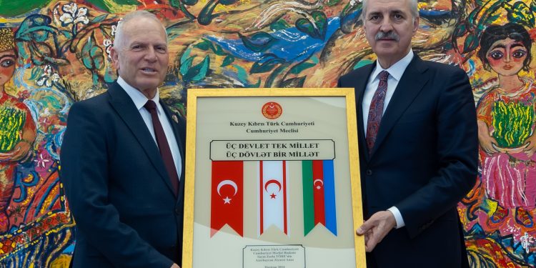 Töre, Azerbaycan’da Kurtulmuş ile görüştü