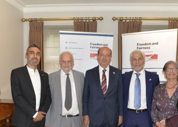  Cumhurbaşkanı Tatar, Londra’da, “Kuzey Kıbrıs İçin Özgürlük ve Adalet” resepsiyonuna katıldı