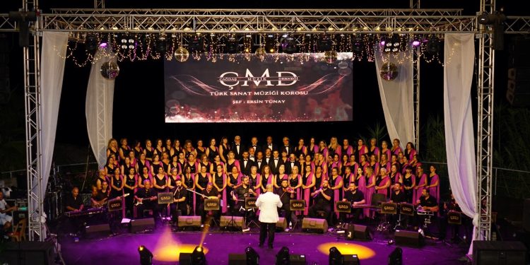 Çağdaş Müzik Derneği Girne’de yardım konseri verdi