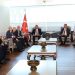 Erhürman, Özel ve beraberindeki heyeti karşıladı