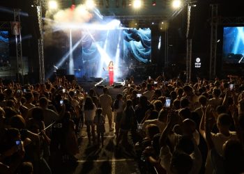 Geleneksel İskele Festivali Simge Sağın konseri ile tamamlandı