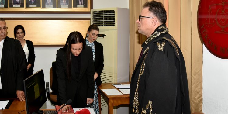 3 Yargıç yemin ederek göreve başladı