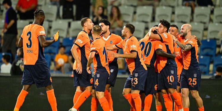 RAMS Başakşehir, La Fiorita'yı 61 mağlup etti