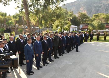 20 Temmuz dolayısıyla Boğaz Şehitliği’nde tören düzenlendi