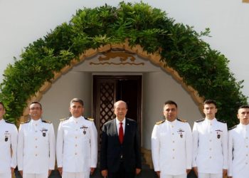 Cumhurbaşkanı Ersin Tatar, Deniz Harp Okulu heyetini kabul etti