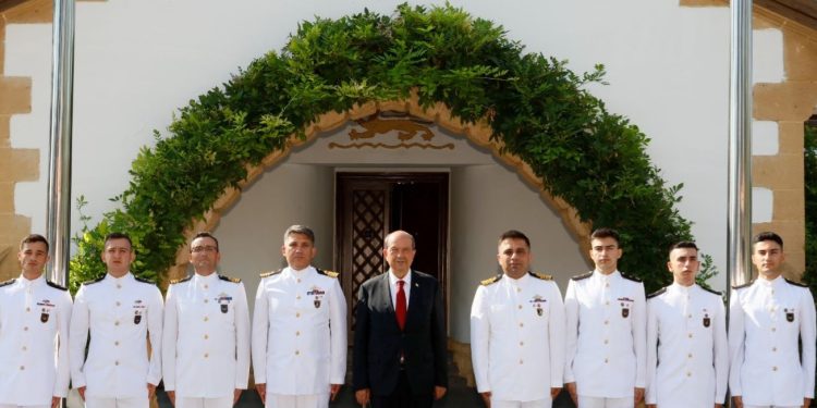 Cumhurbaşkanı Ersin Tatar, Deniz Harp Okulu heyetini kabul etti