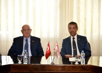 Ertuğruloğlu KKTC’de bulunan Azerbaycan heyetini kabul etti