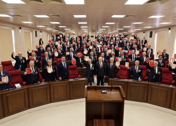 Meclis Başkanı Töre, Kıbrıs gazilerini kabul etti