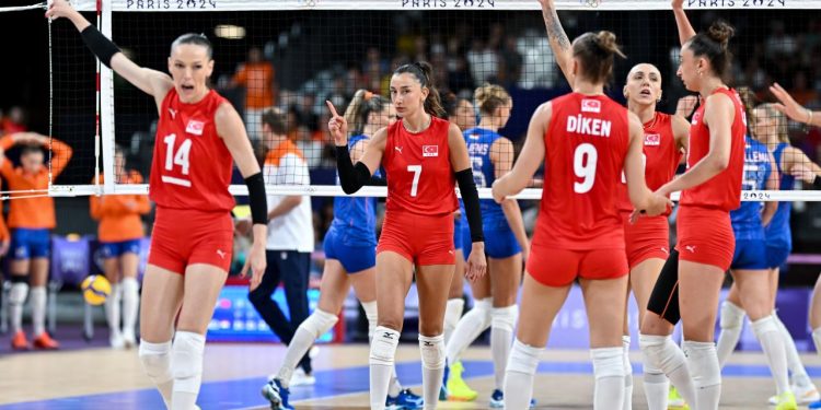 Filenin Sultanları Olimpiyat Oyunları'na galibiyetle başladı