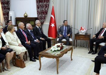 Meclis Başkanı Töre CHP Genel Başkanı Özel ve heyetini kabul etti