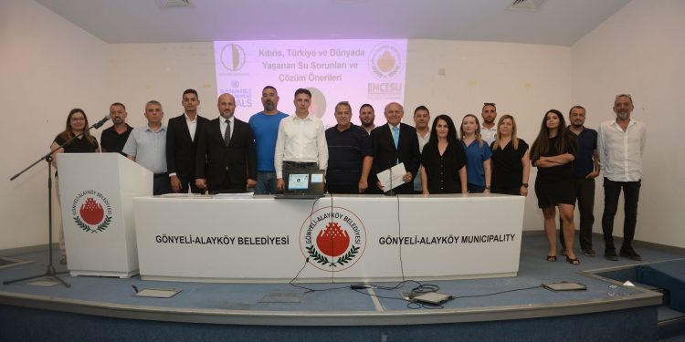 “Kıbrıs, Türkiye ve Dünyada Yaşanan Su Sorunları ve Çözüm Önerileri” konulu konferans düzenlendi