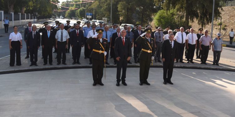 20 Temmuz Barış Harekatı 50’nci Yıl dönümü… Şehitler Anıtına çelenk sunuldu