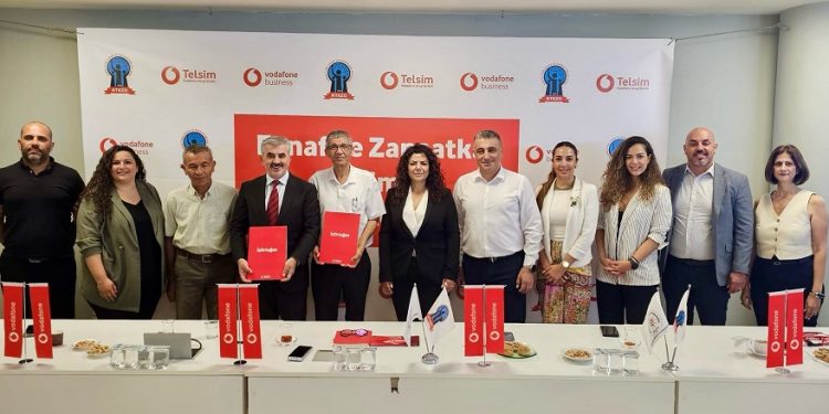 Telsim ve Kıbrıs Türk Esnaf ve Zanaatkarlar Odası arasında işbirliği protokolü imzalandı
