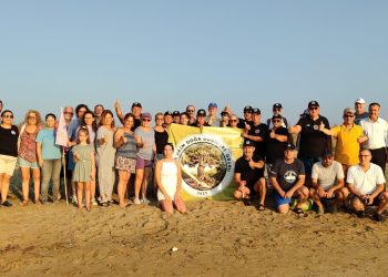 15 örgüt DAÜ Beach Club sahilinde gözlem yürüyüşü yaptı: “Bölge fauna ve florasıyla korunmalı”